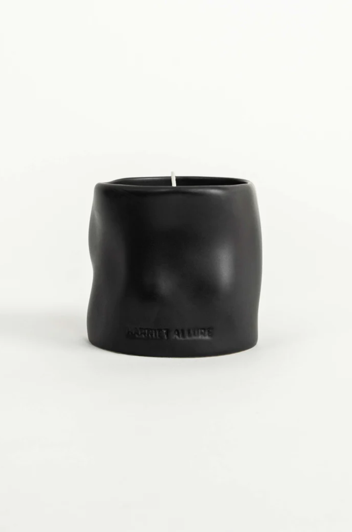 Harriet Allure - Minuit Candle