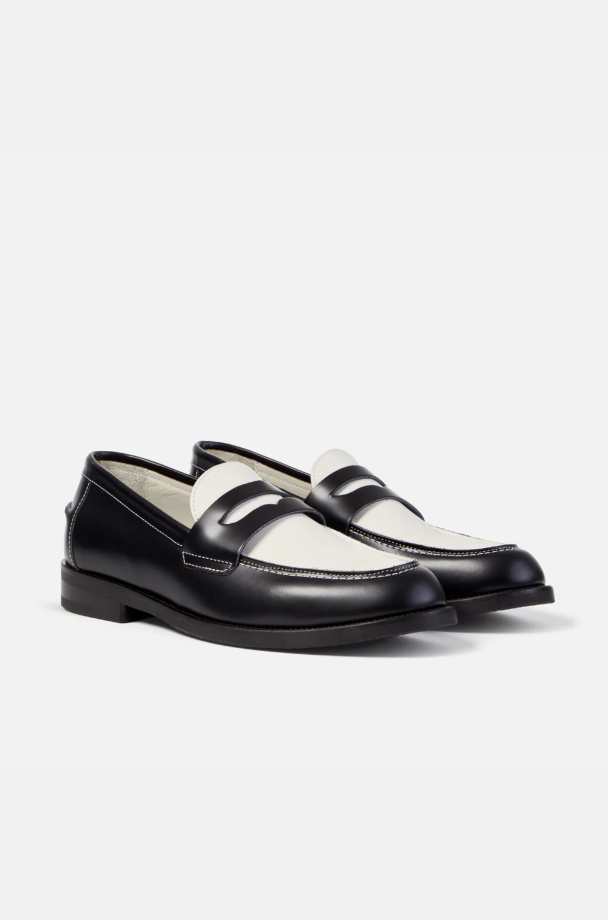 Duke & Dexter - Wilde Black + White Penny Loafer
