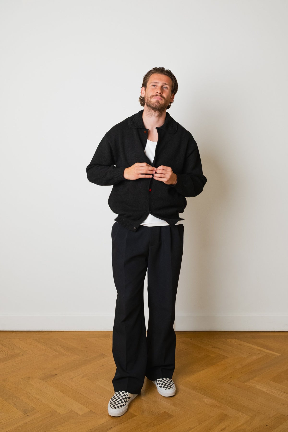 The Qool - Button Cardigan Black