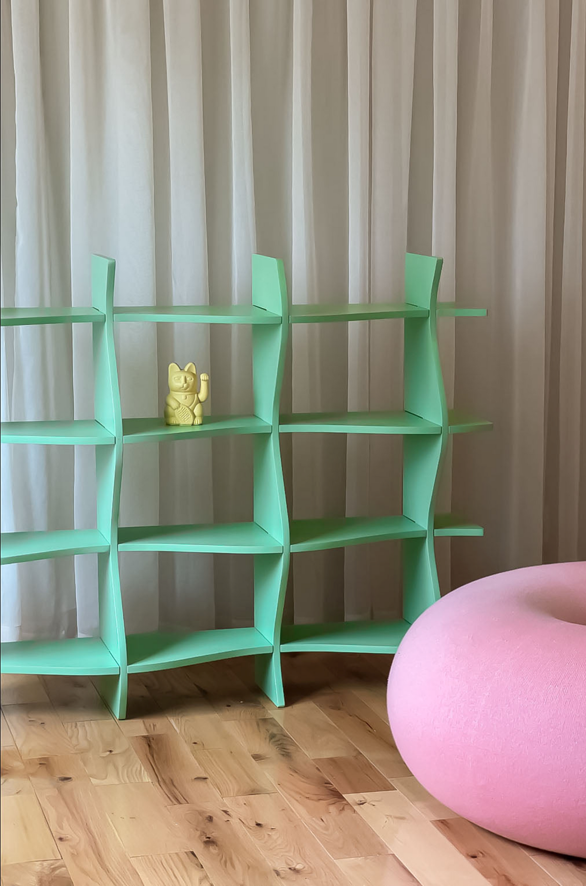 Okej - Hyperbolik Shelf