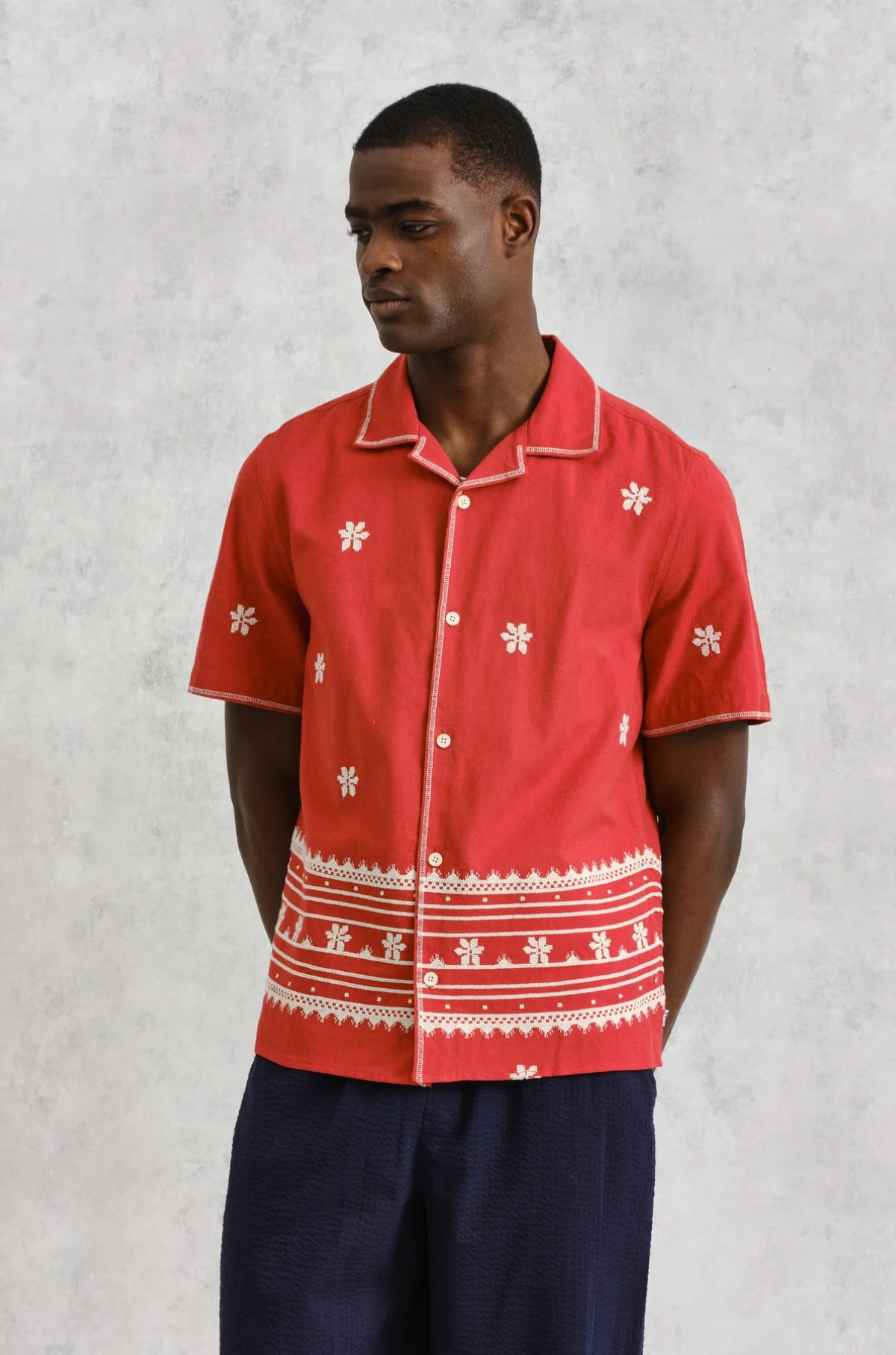 Wax London - Didcot Shirt Red/Ecru Daisy Embroidery