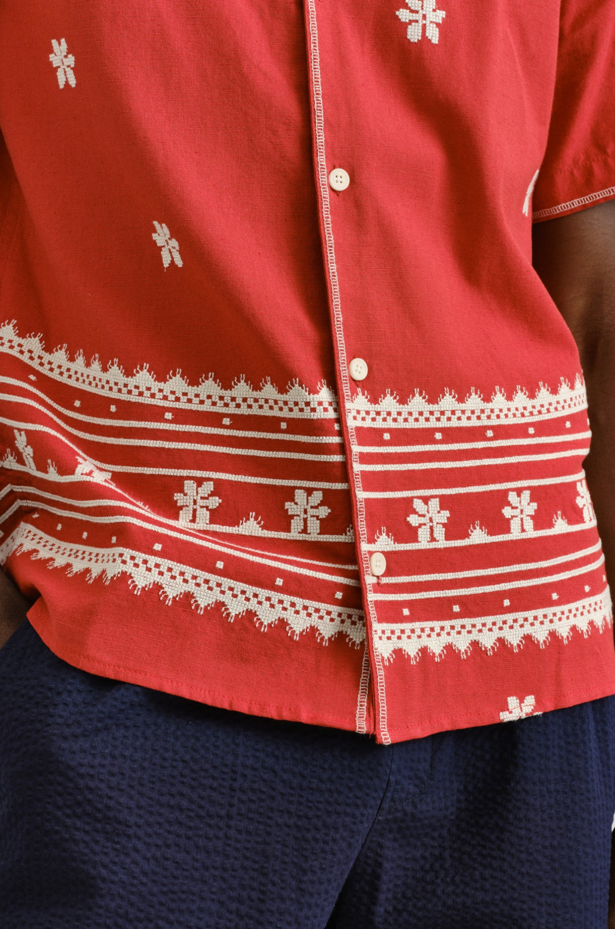 Wax London - Didcot Shirt Red/Ecru Daisy Embroidery