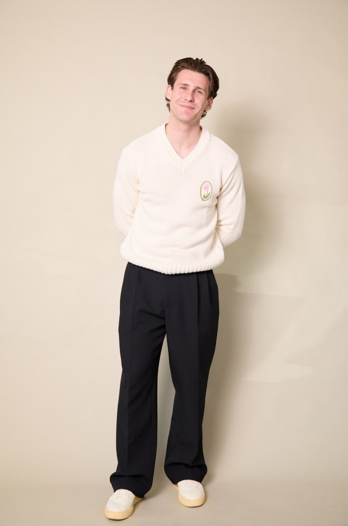 Lola - V Neck Knit Ivory Daisy