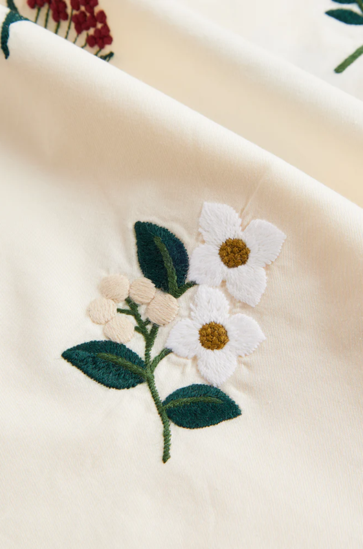 Portuguese Flannel - Embroidery Flowers Shirt