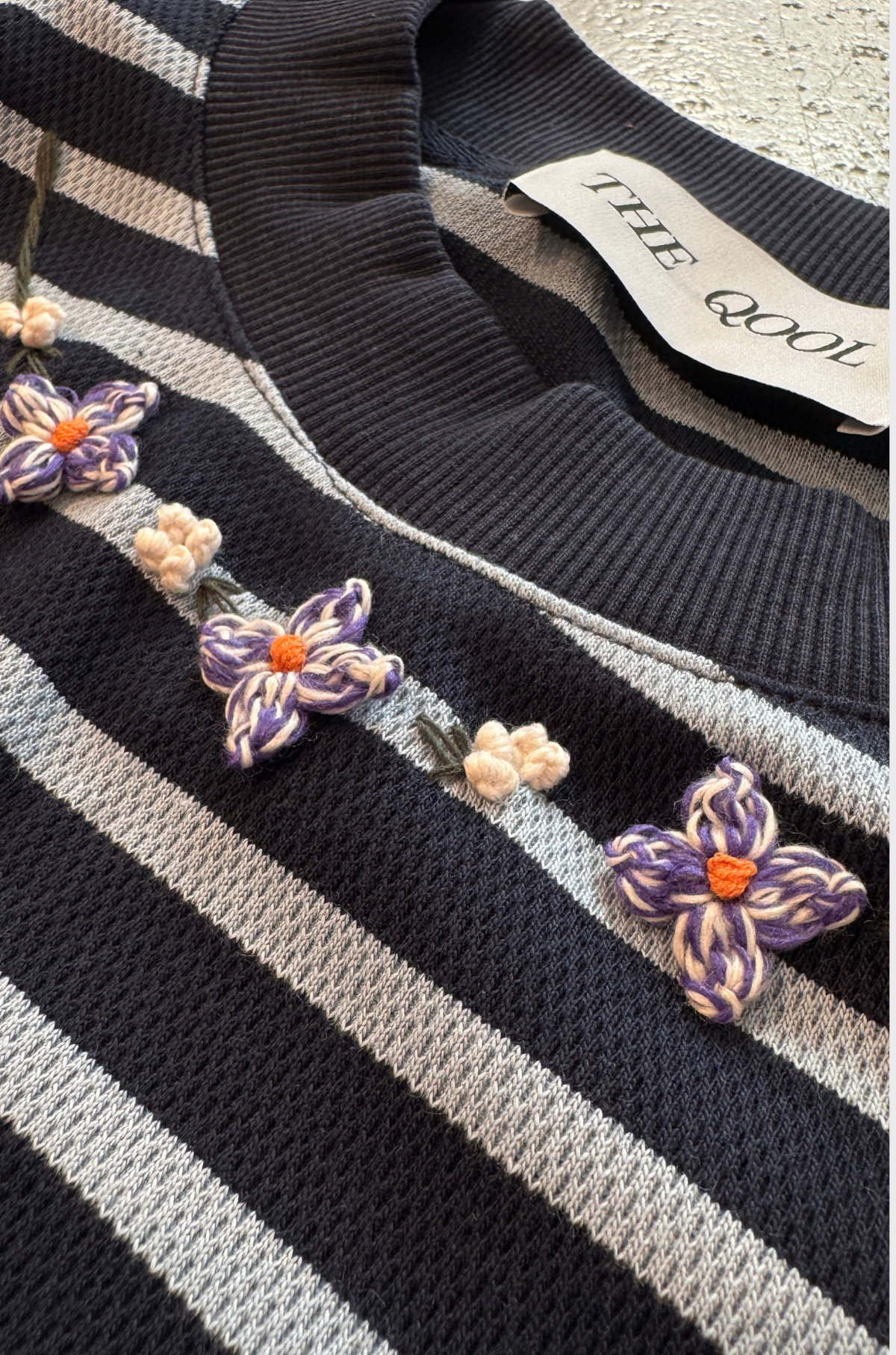 The Qool - Nicky Flower Necklace Longsleeve