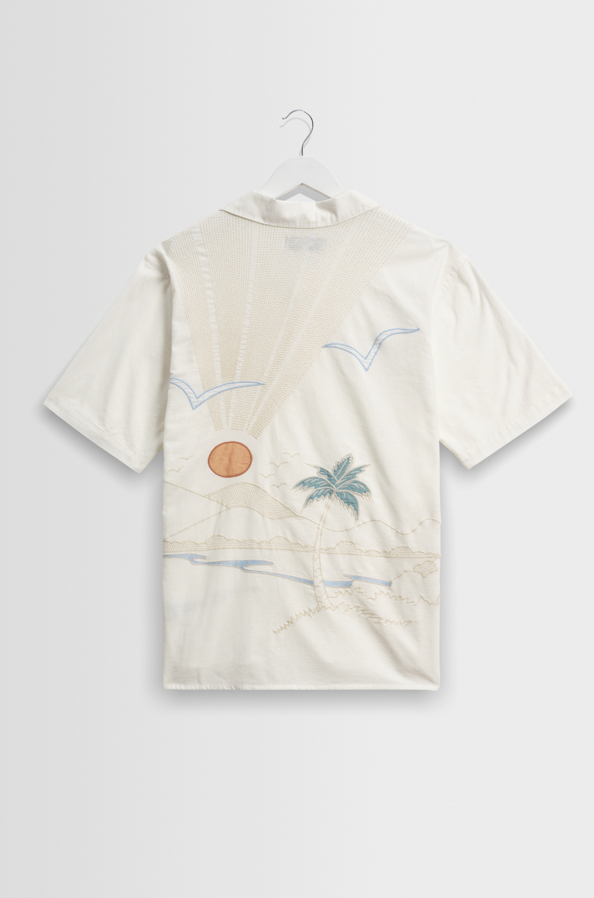 Wax London - Didcot SS Shirt Summer Back Applique Ecru