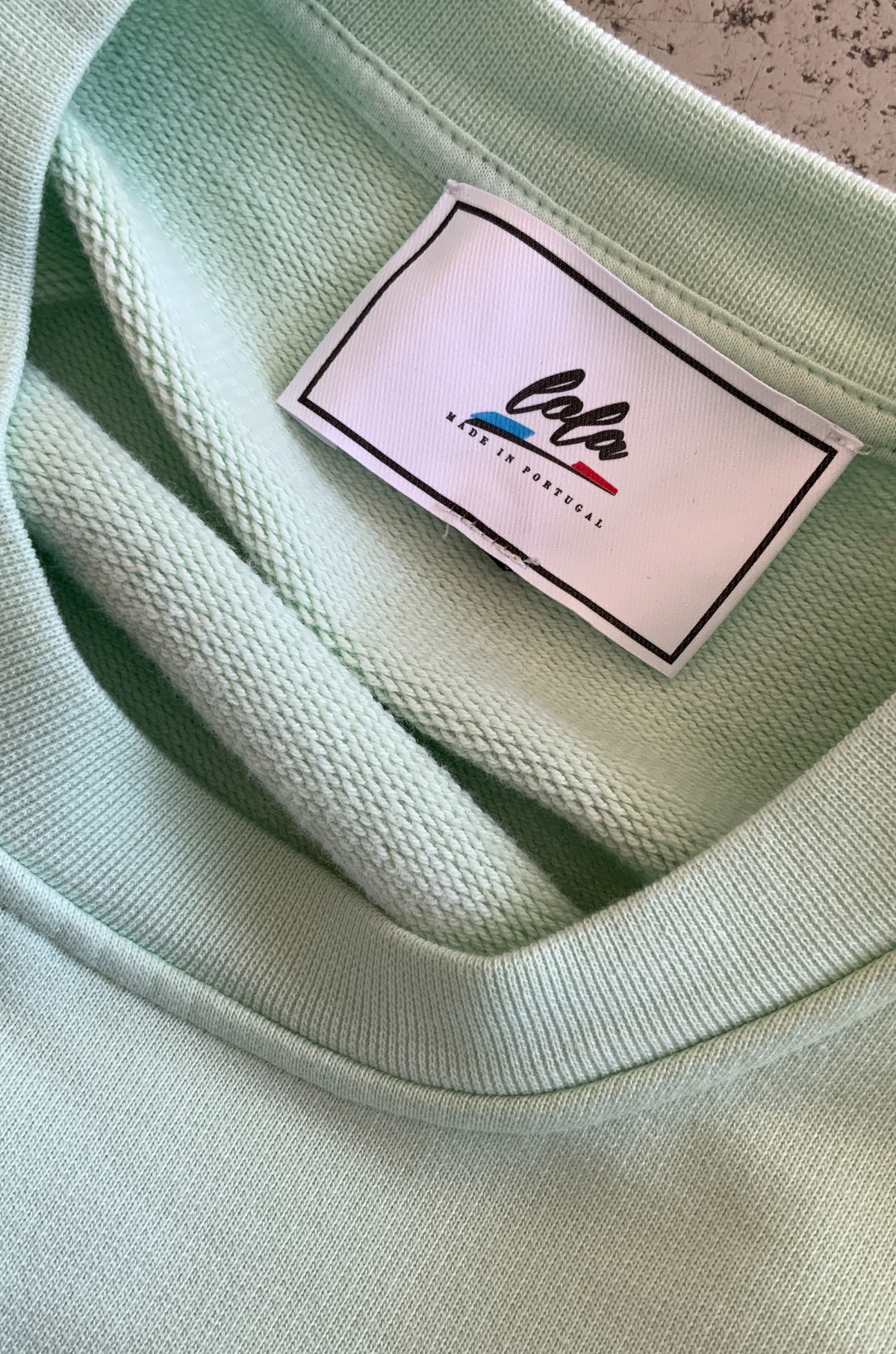 Lola - The 1 KG Crewneck Mint